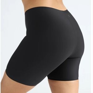 KNIX Set of 2 Black Thigh Saver 6” Shorts- size Medium